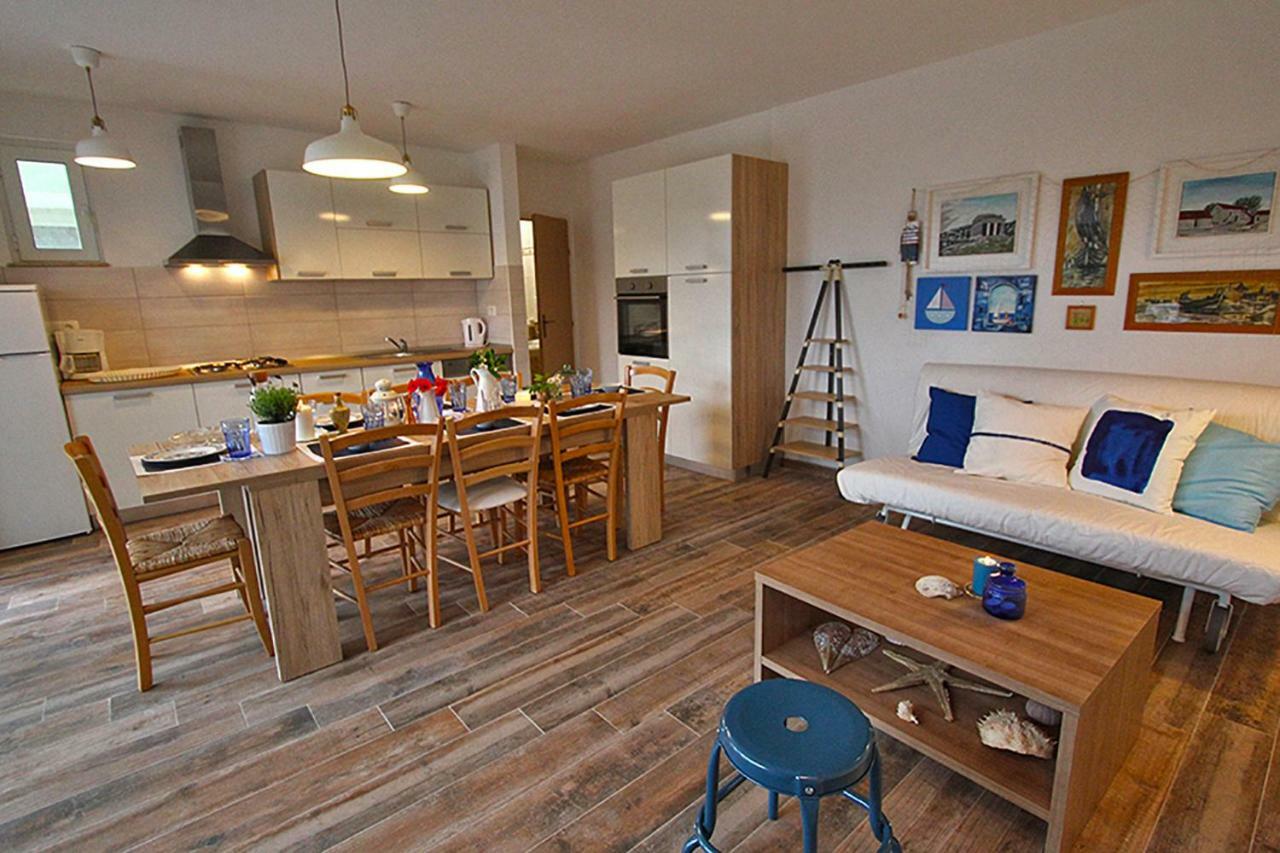 Apartment Christian Karlobag Bagian luar foto
